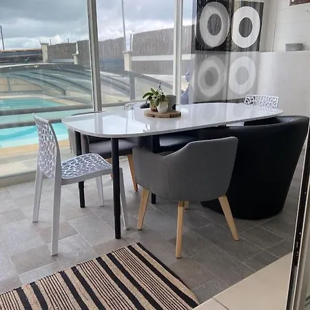 Jolie Avec Piscine Casa vacanze Gallargues-le-Montueux