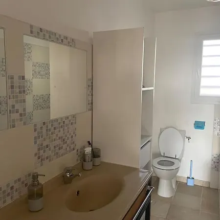 Jolie Avec Piscine Casa vacanze